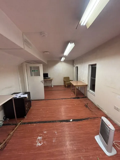 Asbestos artex removal from plasterboard walls in Roehampton