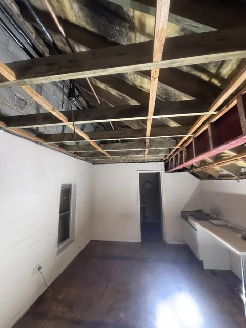 Controlled artex plasterboard strip-out in Roehampton